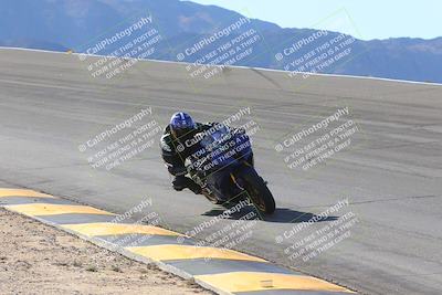 media/Dec-15-2023-Apex Assassins (Fri) [[91f19fb1c7]]/Trackday 1/Session 2 (Bowl)/